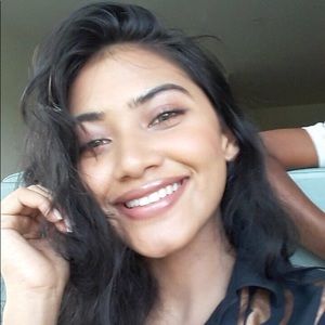 Meet your Posher, Faria